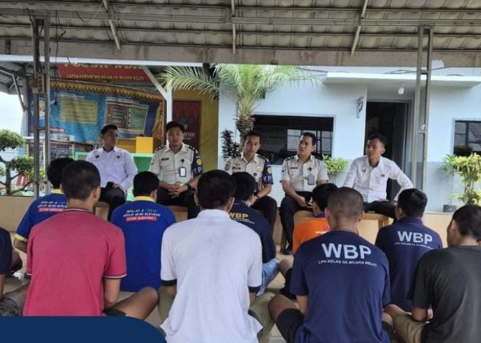 Perkuat Disiplin dan Tata Tertib, KPLP Lapas Narkotika Muara Beliti Beri Pembinaan kepada WBP Mapenaling
