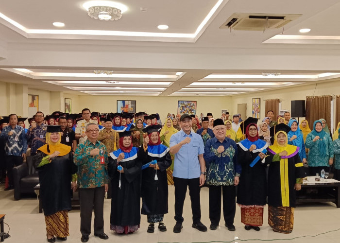Inspiratif ! 72 Lansia Sukses Tuntaskan wisuda Senior Pratama S3 PC Aisyiyah Lubuk Linggau Selatan