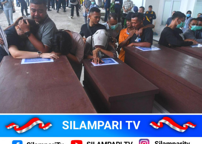 Jenazah Korban Kecelakaan Bus ALS Diserahkan ke Keluarga di RS Bhayangkara