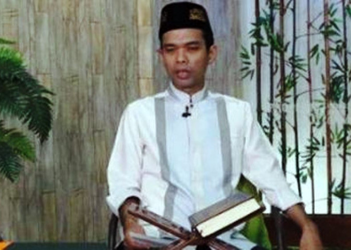 Mengaji Lewat HP dengan Baca Mushaf Al-quran Apakah Pahalanya Sama? Berikut Penjelasan UAS