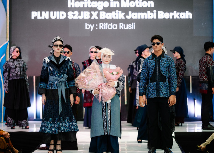PLN UID S2JB Hadirkan “Heritage in Motion” di Fashion Dignity 2025, Angkat Warisan Budaya ke Panggung Modern