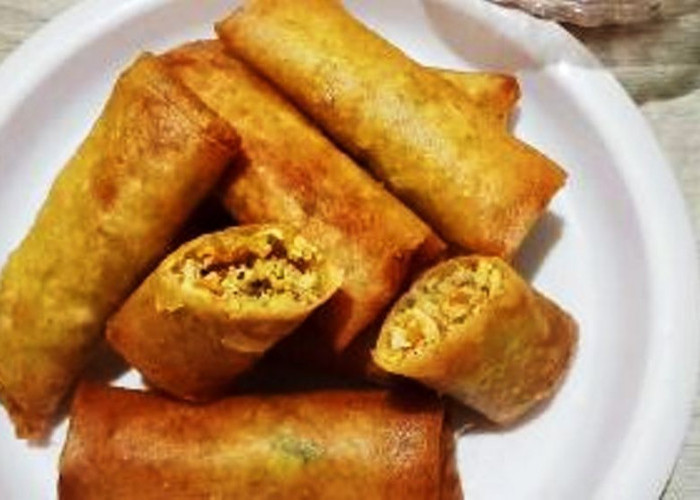 Resep Lumpia Isi Ayam Suwir, Pedas Gurih Bikin Nagih