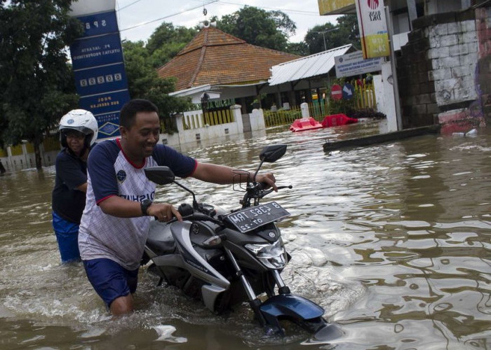 Bahaya Injektor Motor yang Kemasukan Air Pasca Banjir: Dampak dan Solusinya