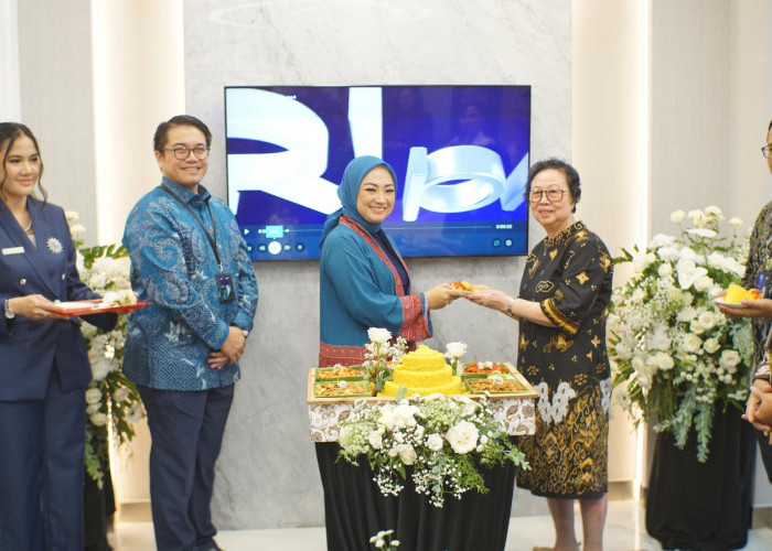 Resmikan Sentra Layanan di Cirebon, Kini BRI Miliki 43 Lokasi Layanan Premium tersebar di Seluruh Indonesia