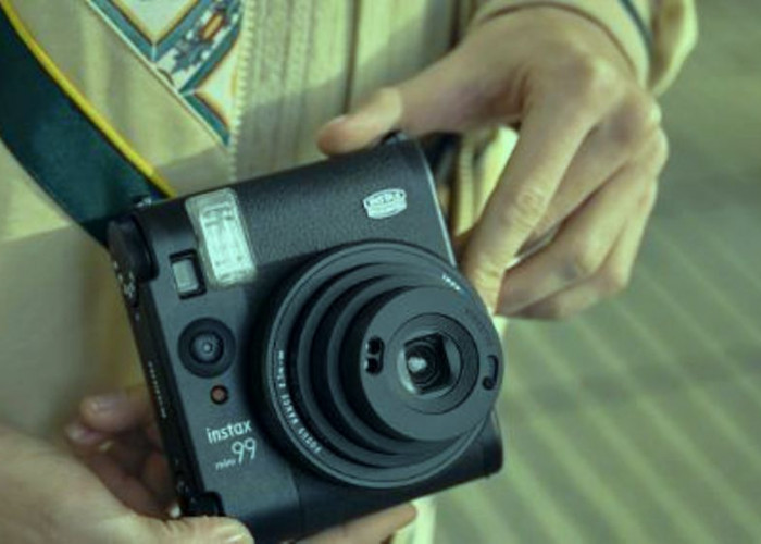 Mengungkap Pesona Magis Kamera Instan Fujifilm Instax Mini 99
