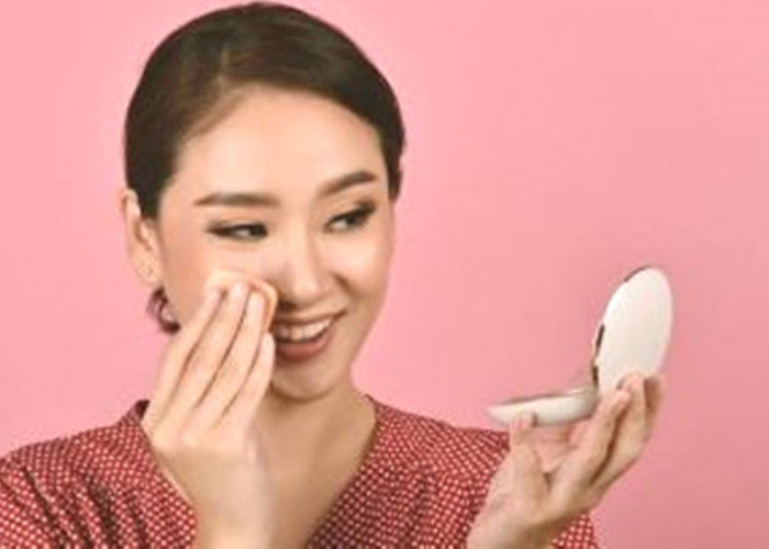 3 Pilihan Bedak Padat Mengandung Foundation, Cocok untuk Makeup ke Kondangan