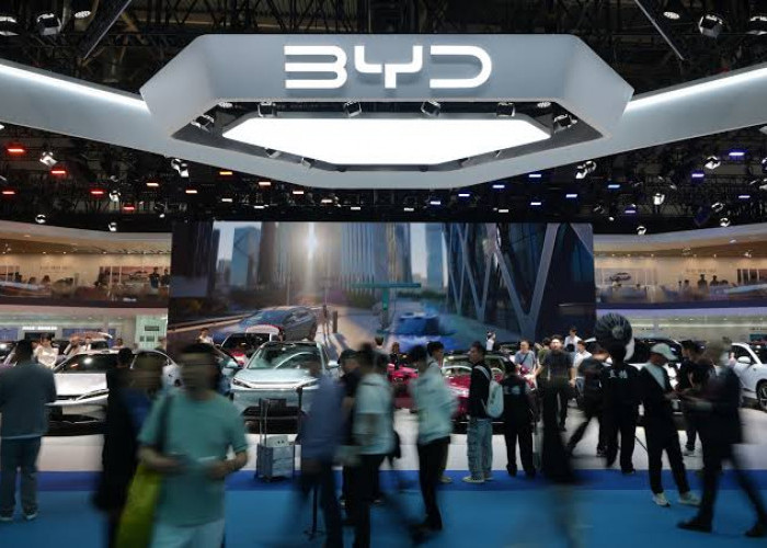 Produsen otomotif asal China, BYD, memasang target ambisius untuk menjadi produsen mobil terlaris di dunia dal
