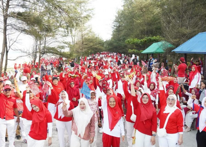 Luar Biasa! 20 Ribu Penari di Bengkulu Pecahkan Rekor Dunia Lewat Parade Tari Sepanjang 3,6 Kilometer