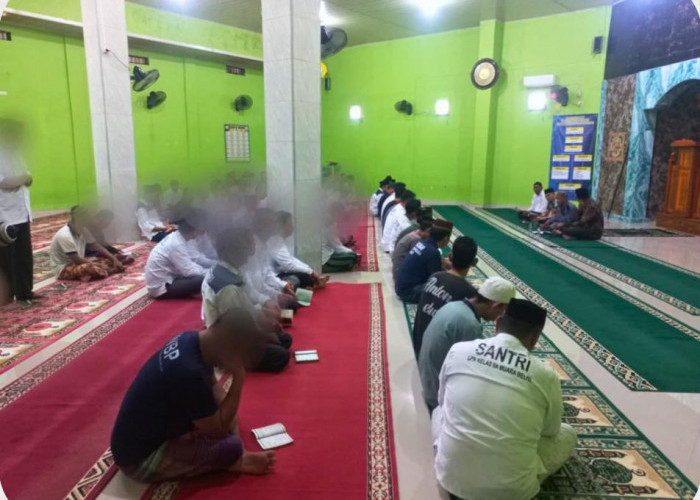 Mengharap Ampunan, Meraih Perubahan: Pengajian Masjid At-Taubah Sentuh Hati Warga Binaan