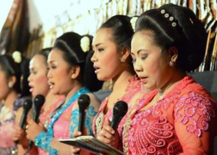 Mengenal Tradisi Macapatan sebagai Warisan Budaya Takbenda Indonesia: Memahami Nilai dan Keunikan