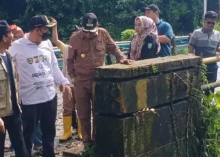 Bupati Kepahiang, Dr Hidayattullah Sjahid Ambil Langkah Tegas Bencana Alam di Kepahiang