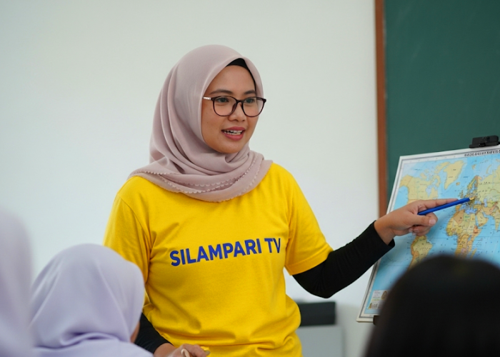 Kunci Jawaban Geografi Kelas 12 SMA Halaman 9 Semester 1 Kurikulum Merdeka:Soal Ayo Berdiskusi tentang Wilayah