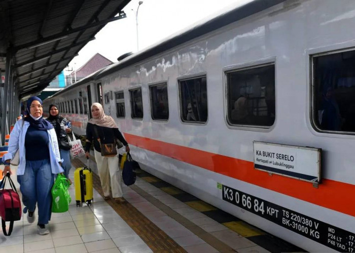 Penumpang Membludak Saat Long Weekend, Tiket Kereta Api di Sumsel Terjual Hingga 111 Persen