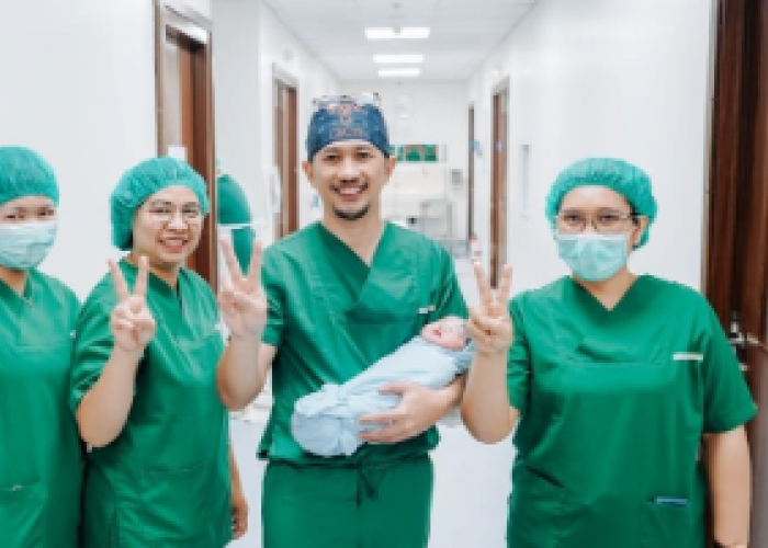 Palembang Berkilau: Klinik BlastulaIVF di RS Siloam Sriwijaya Mengukir Prestasi Melahirkan Bayi ke-300!
