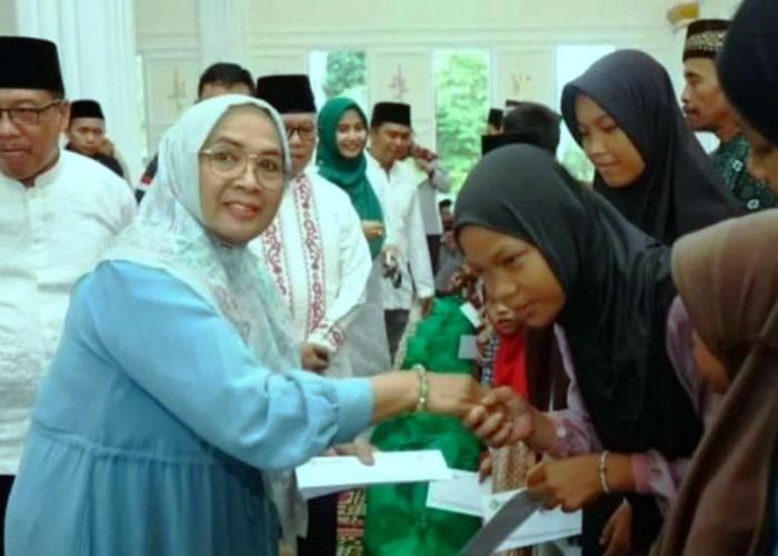 Menjalin Silaturahmi, Wabup Mura Hj Suwarti Lakukan Safari Ramadhan di Masjid Jami' Attaqwa Musi Rawas