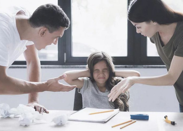 Menyikapi Anak yang Manja dan Malas Kerja: Menerapkan Pendekatan Tegas dengan Mencabut Fasilitas