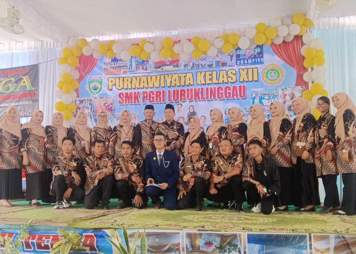 SMK PGRI Lubuklinggau Sukses Gelar Purnawiyata Kelas XII, Kepala Sekolah Apresiasi Dukungan Orang Tua Siswa