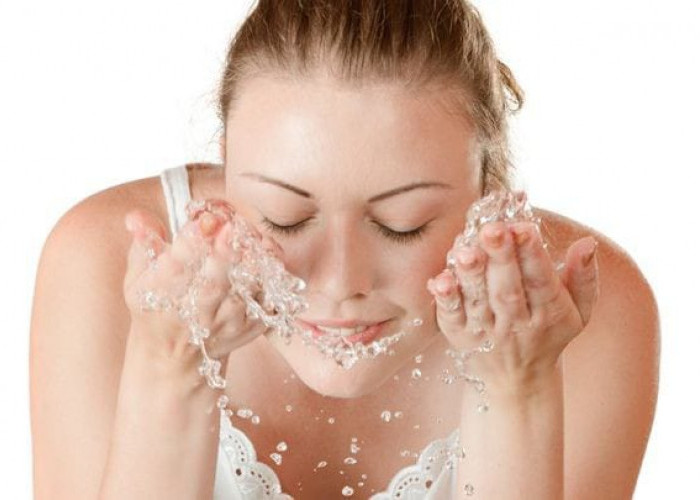 Manfaat Mencuci Muka Dengan Air Garam