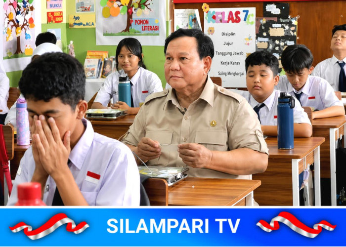 Tinjau Program Makan Bergizi Gratis di Jakarta Barat, Prabowo Sapa Siswa dan Ikut Santap Bersama