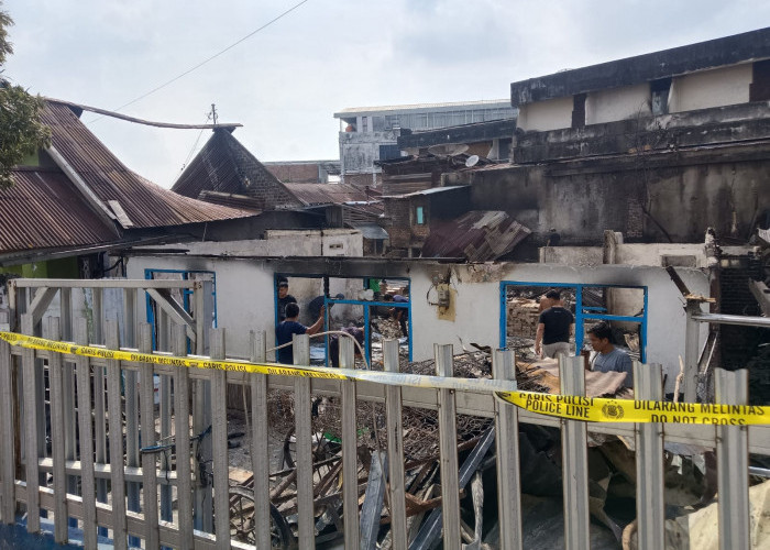 Akibat Perselisihan Suami Istri, 11 Rumah Habis Terbakar Dikelurahan Jawa Kanan SS , Berikut Kronologinya !