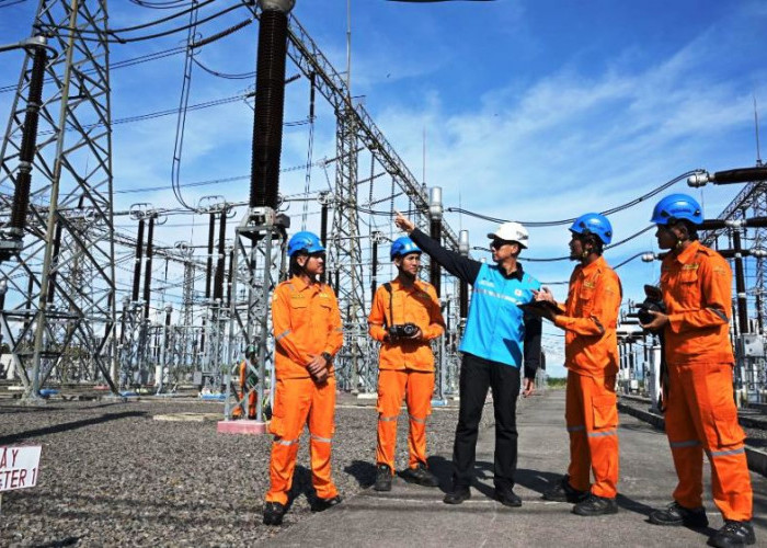 Pastikan Kesiapan Sistem Kelistrikan Jelang Lebaran di Jawa-Madura-Bali, Dirut PLN Kunjungi GITET 500 kV Pedan