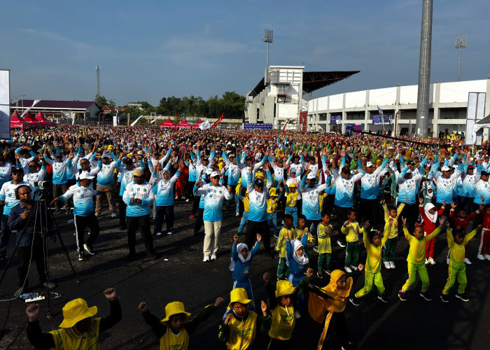 24 Ribu Murid Pecahkan Rekor MURI pada Puncak Hardiknas 2026 di Pamekasan