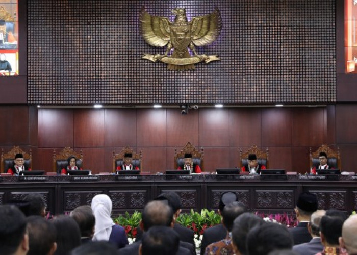 MK Perintahkan Revisi UU Pensiun Pejabat Negara, Skema Seumur Hidup Berpotensi Dihapus