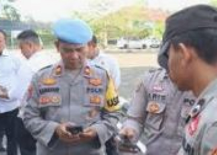  Mengawal Integritas Polres PALI Sumsel Lakukan Pemeriksaan Ponsel untuk Antisipasi Judi Online