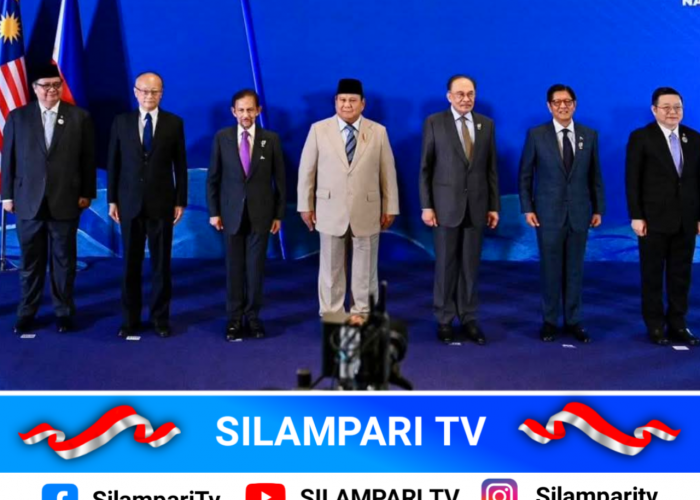 Tampil Beda di KTT ASEAN 2026, Gaya Prabowo Ramai Dibahas Netizen