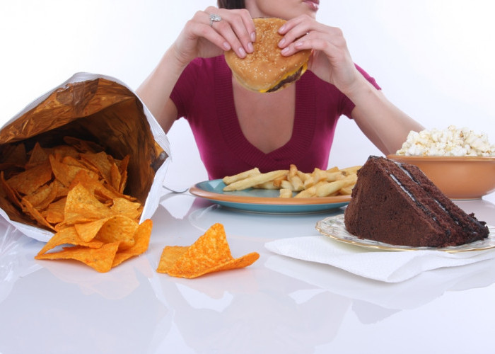 Sering Lapar Saat Kurang Tidur? Ini Penjelasan Ilmiahnya dan Cara Mengatasinya