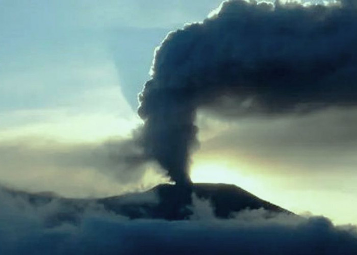Dampak Erupsi Gunung Marapi, Bandara Minangkabau Ditutup Lagi Sementara