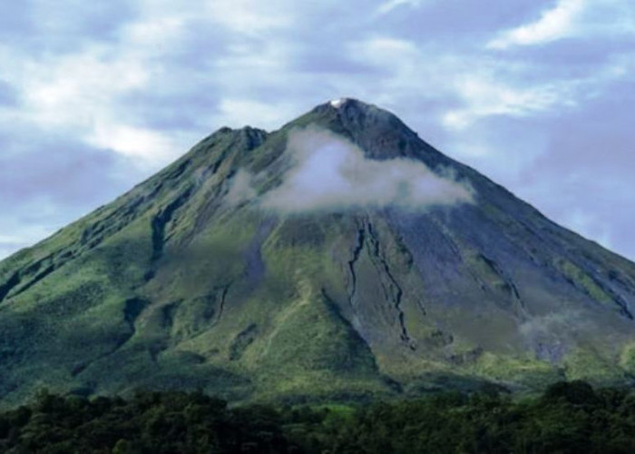 Inilah 7 Gunung Tertinggi di Indonesia Salah Satunya Berada di Papua