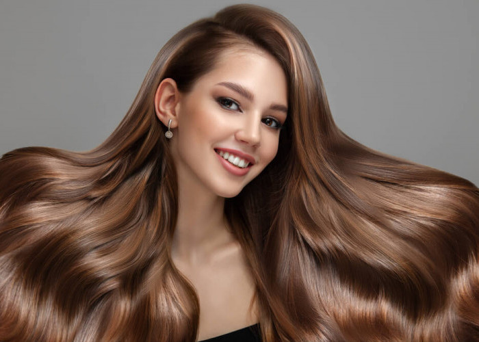 7 Kebiasaan Sederhana yang Bikin Rambut Tampak Lebih Tebal, Sehat, dan Berkilau