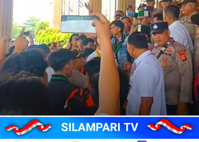 Aksi Mahasiswa di DPRD Lubuklinggau Memanas, Soroti Harga BBM, Program MBG, dan Kenaikan Harga Sembako