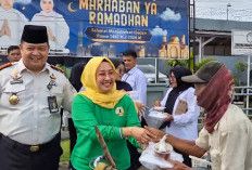Tebar Kebaikan di Bulan Suci, Lapas Narkotika Kelas IIA Muara Beliti Bagikan Takjil Gratis kepada Masyarakat