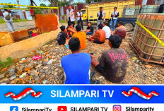 Penggerebekan Besar! Gudang Penimbun Solar dan Pertalite di Sumsel Terungkap