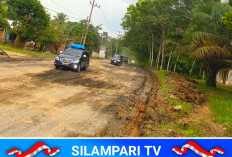 Ruas Jalan Nasional di Desa Petunang Sudah Ditimbun Tanah, Warga Harap Perbaikan Permanen