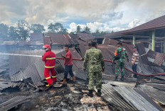 Kebakaran Hebat Landa Pasar Unit 5 Sido Mukti Bengkulu Utara, Sinergi TNI dan Warga Cegah Korban Jiwa