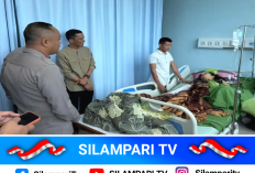 Kawal Jemaah Haji, Mobil Patwal Polisi Tabrak Warung Warga di Musi Rawas