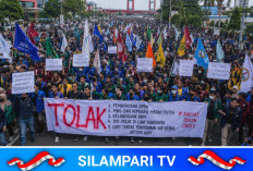 Demo Besar Mahasiswa di DPRD Sumsel, Soroti Anggaran Negara hingga Kelangkaan BBM