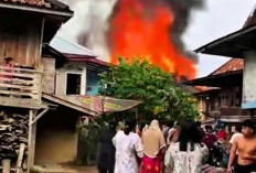 Kebakaran Hebat di Muratara, Dua Rumah Dua Lantai Dilalap Si Jago Merah