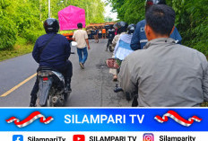 Truk Gas Terbalik di Simpang Semebang Musi Rawas, Jalur Sekayu-Lubuklinggau Macet Parah