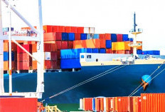 Puluhan Kapal Kontainer Tertahan di Teluk, Ganggu Arus Perdagangan Global