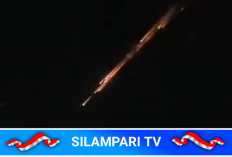 Langit Lampung Gempar, Cahaya Misterius Mirip Meteor Viral di Media Sosial