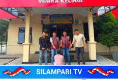 Terduga Pencuri Getah Karet Ditangkap di Muara Kelingi, Warga Sempat Bakar Sepeda Motor Pelaku