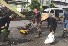 Perbaikan Jalan Nasional di Lubuklinggau Dilakukan Bertahap, Ruas Depan Eks RS dr. Sobirin Mulai Dikerjakan