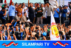 Viral! Prabowo Lempar Baju Safari ke Massa Buruh Saat May Day