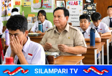 Tinjau Program Makan Bergizi Gratis di Jakarta Barat, Prabowo Sapa Siswa dan Ikut Santap Bersama