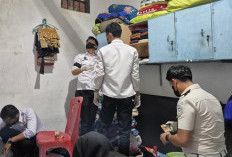 Antisipasi Pelanggaran, Petugas Lapas Narkotika Kelas IIA Muara Beliti Lakukan Razia Kamar Hunian