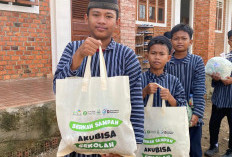 Bank Sampah Mitra Binaan PLN UID S2JB Raih Penghargaan Pemkot Palembang, Program Bayar SPP dengan Sampah 